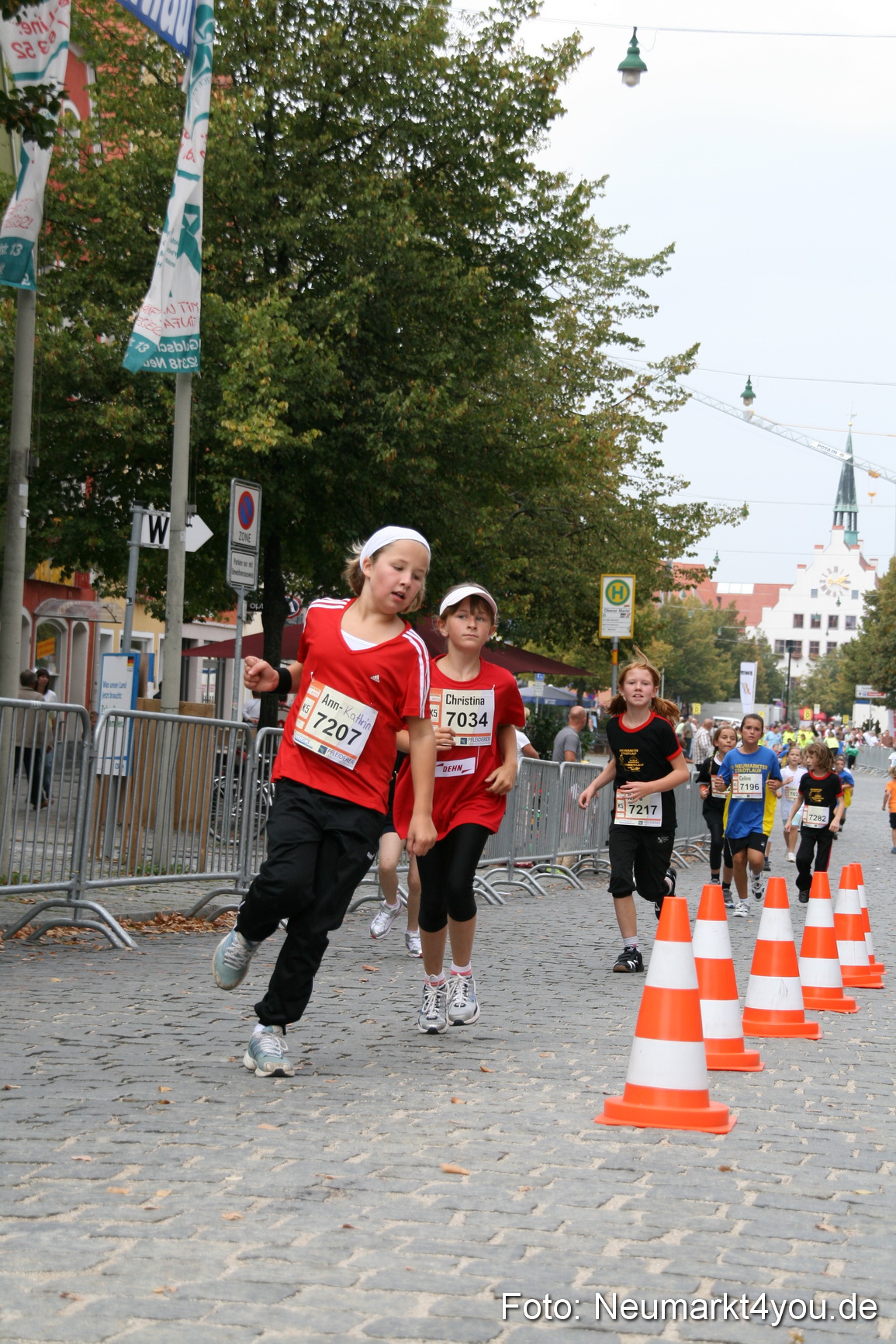 0145 Stadtlauf Neumarkt Bambinilaeufe 200909